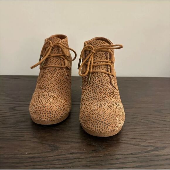 Womens TOMS Kala Tan Mini Cheetah Suede Booties Boot NWT multiple sizes - Picture 3 of 5